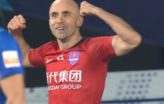GIF：阿德里安后点包抄铲射得分，重庆1-0领先