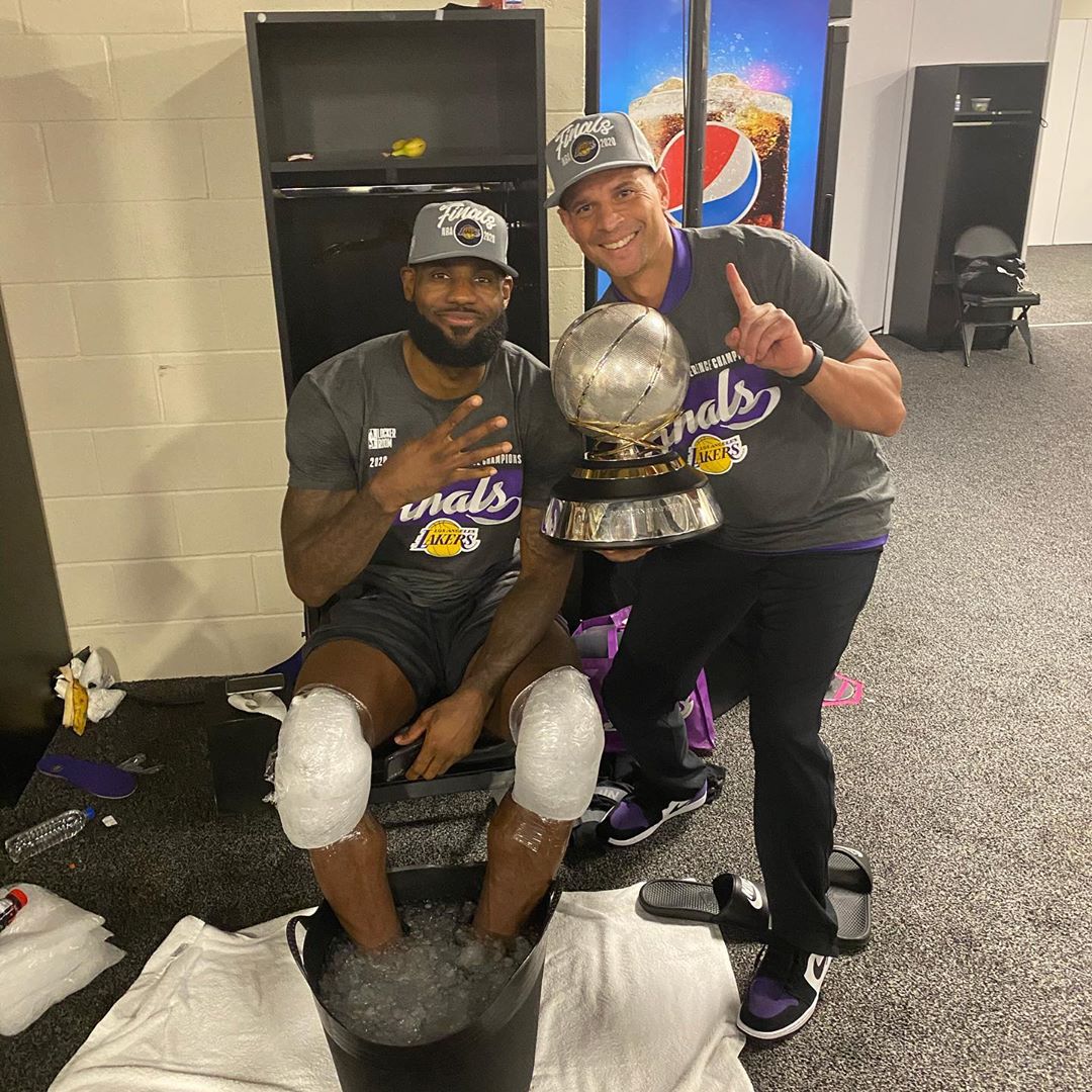 湖人助理教练迈尔斯-西蒙更新Ins：工作尚未完成！