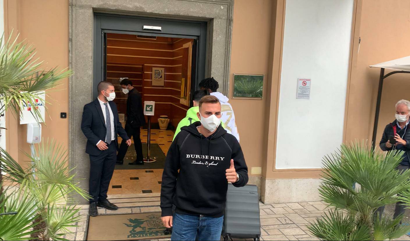官方：皇马前锋马约拉尔租借至罗马两年，另附买断条款