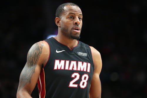 伊格达拉上半场无得分入账，正负值为全场最高的+10