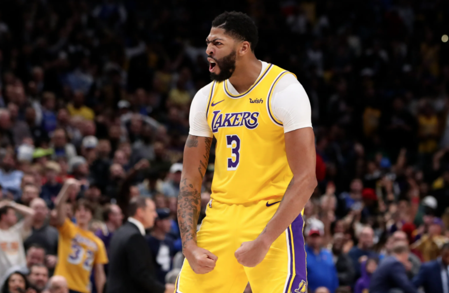 戴维斯在总决赛中目前一共25罚25中，罚球命中率100%