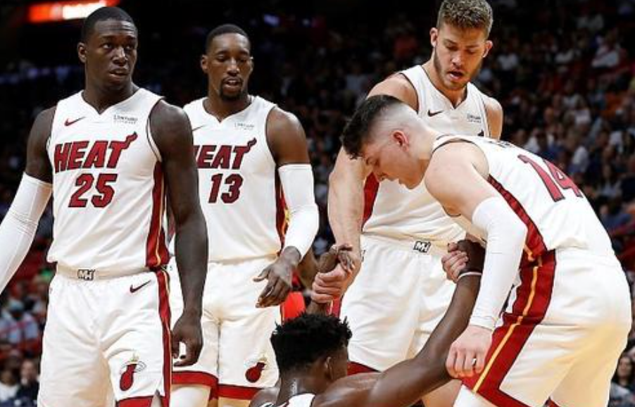 热火成为第二支三名球员季后赛总计命中超125记三分球队