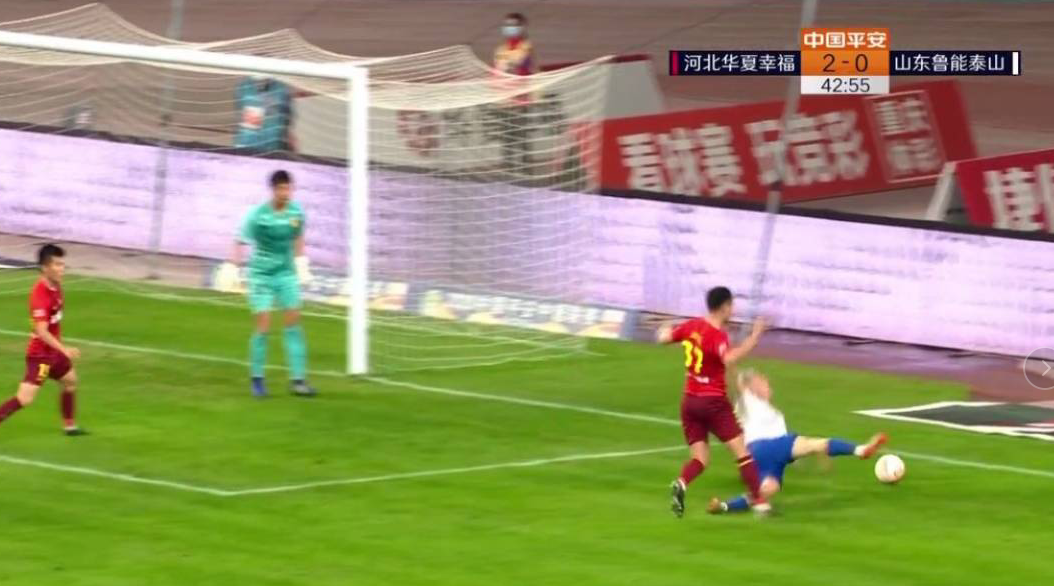GIF：潘喜明放倒格德斯送点，格德斯亲自主罚命中