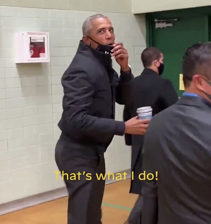 詹姆斯转发奥巴马投三分视频：你这是火力全开啊！
