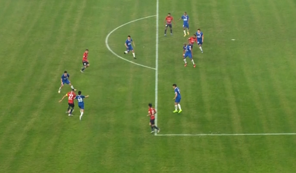 GIF：卡尔德克助攻，西里诺小角度巧射得手！重庆1-0申花