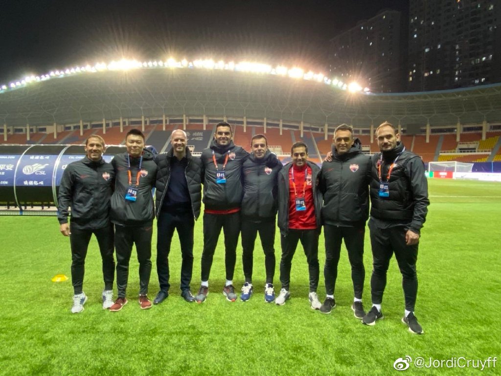 发微博庆祝！小克鲁伊夫：我们保住了在<a href=