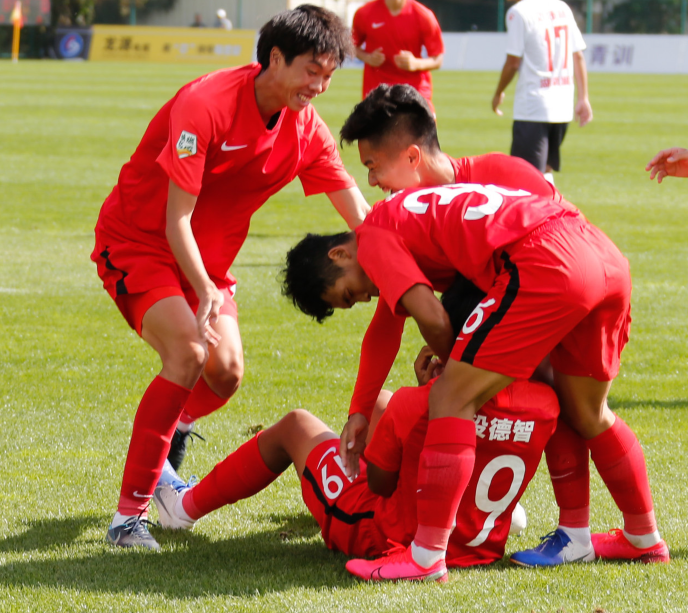 赛季首胜！U19国青2-1逆转武汉三镇，绝杀庆祝模仿C罗