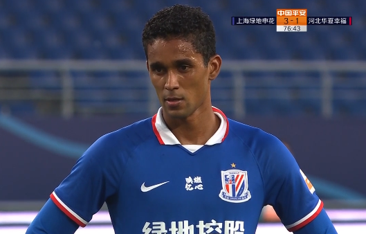 GIF：于汉超造点马丁内斯主罚获赛季首球，申花4-1华夏