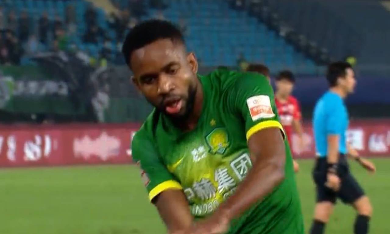 GIF：巴坎布门前捡漏破门，国安1-0上港