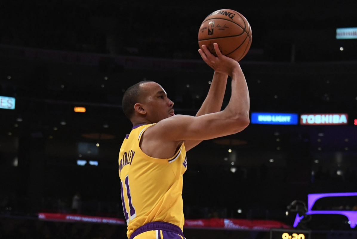 布拉德利曾吸引湖人勇士凯尔特人黄蜂等多队的兴趣