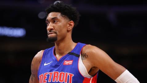 火箭在伍德先签后换交易里向活塞送出一个二轮签