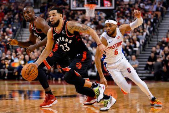 火箭和步行者曾有兴趣通过先签后换得到范弗利特