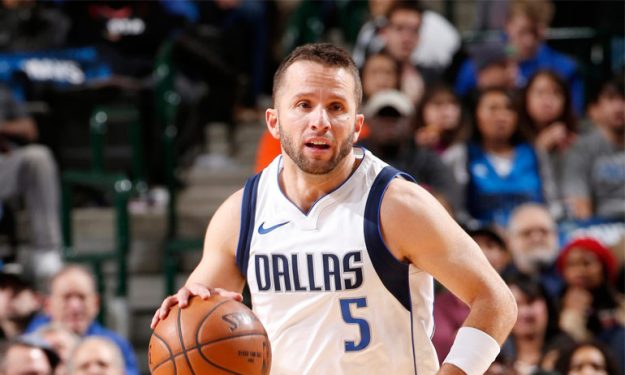 独行侠计划续约何塞-巴里亚