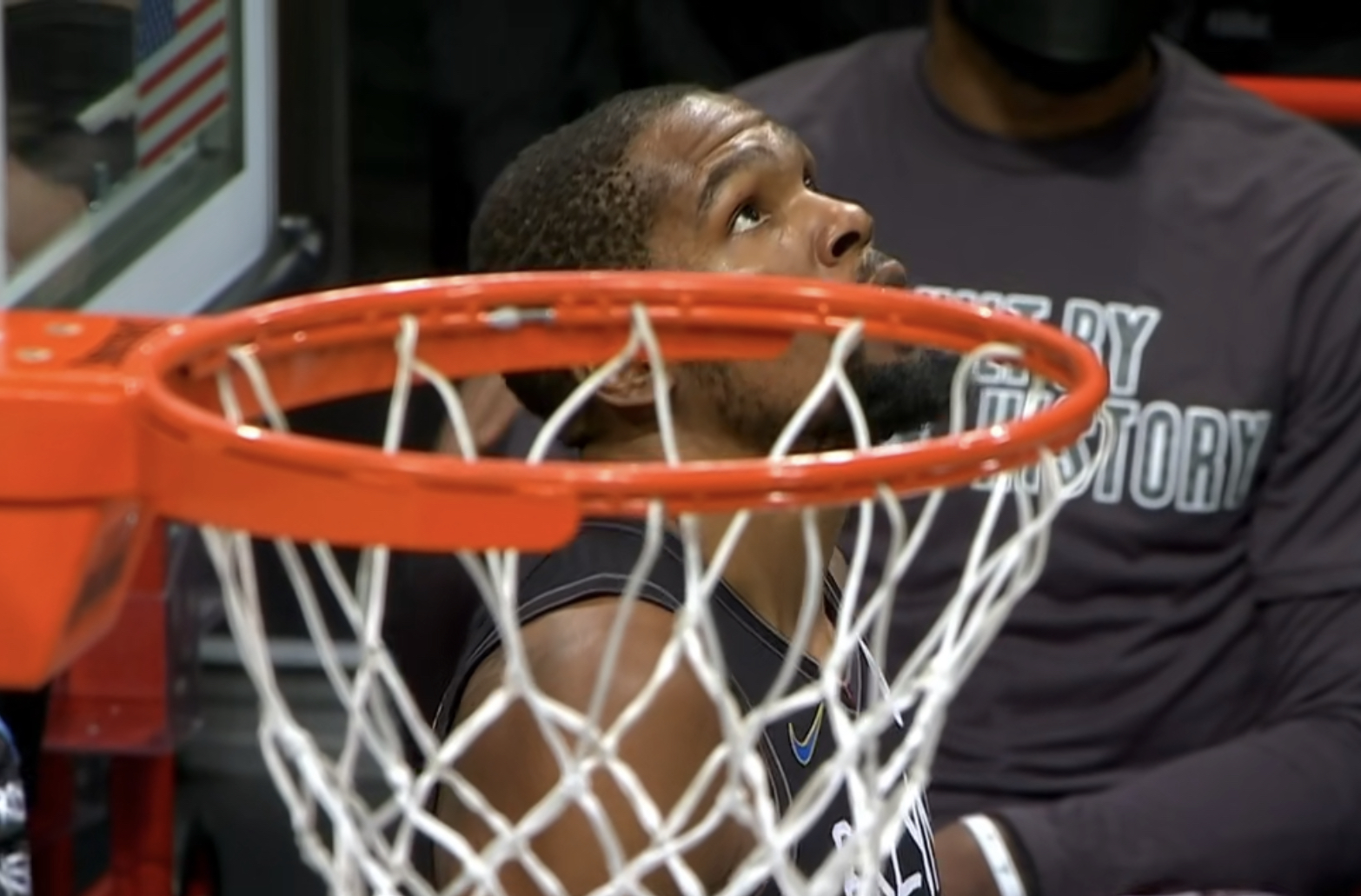 篮网其余球员明日可以出战76人，杜兰特不会随队出战